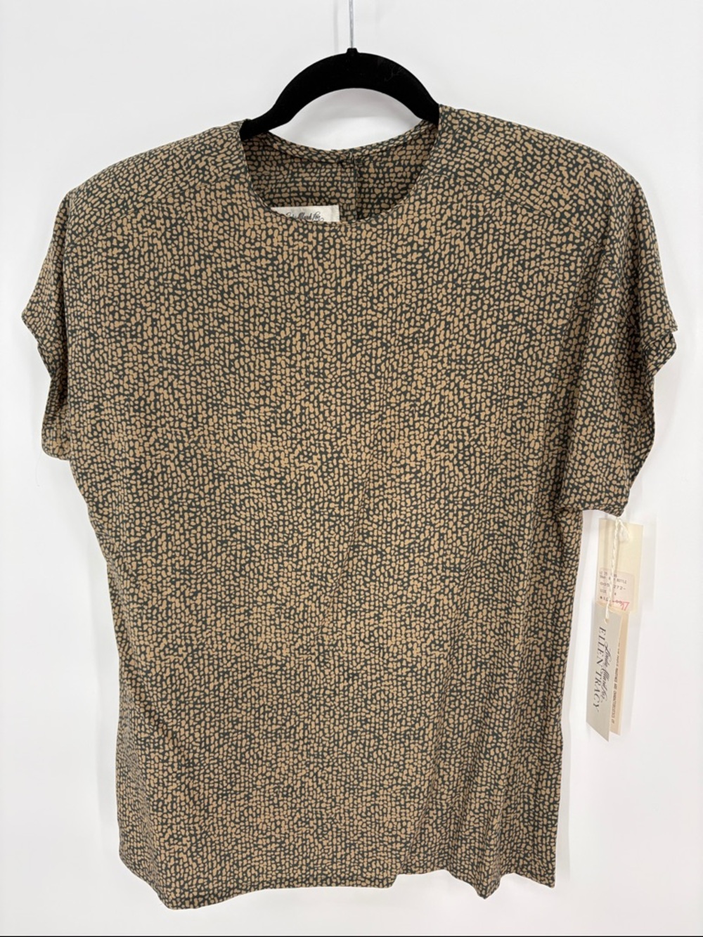 🗯️ nwt silk Ellen Tracy Black and Tan Printed Short-Sleeve Blouse